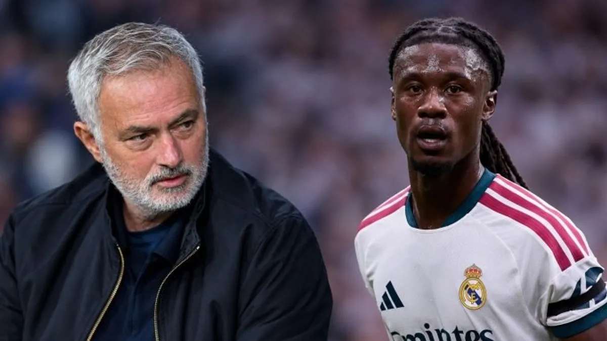Eduardo Camavinga maç sırasında Real Madrid formasıyla sahada