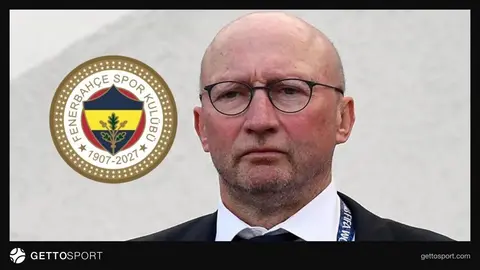 Chris van Puyvelde konuşurken portre fotoğrafı