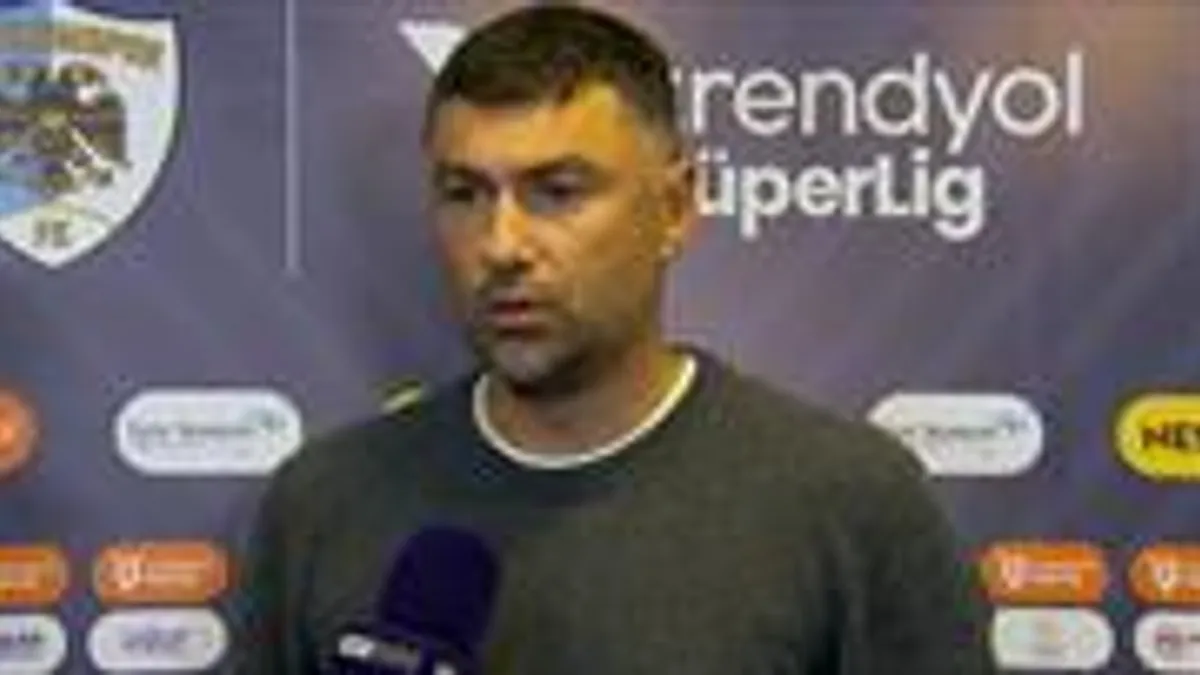 Çorum FK Teknik Direktörü Burak Yılmaz maç sonunda açıklama yapıyor