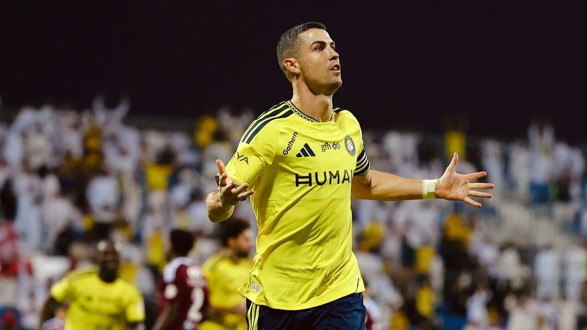 Cristiano Ronaldo Al Nassr formasıyla gol sevincinde, kafa vuruşu sonrası kutlama