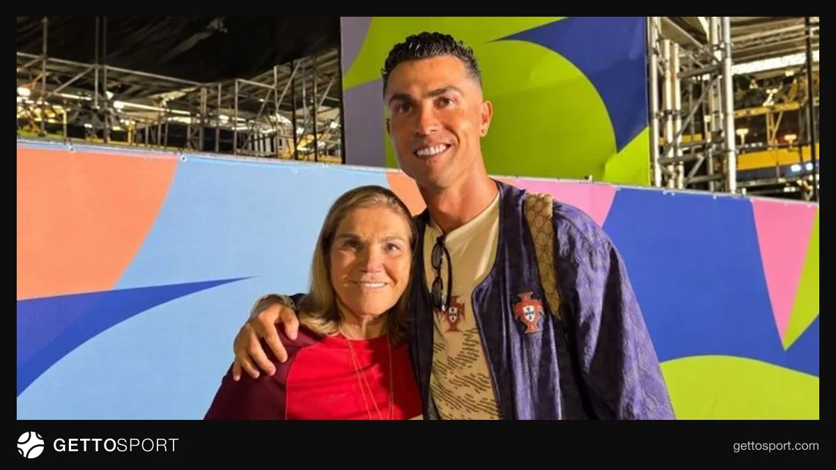 Cristiano Ronaldo'nun annesi Dolores Aveiro televizyon röportajında konuşurken