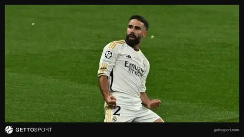 Getafe formasıyla Dani Carvajal imza töreninde