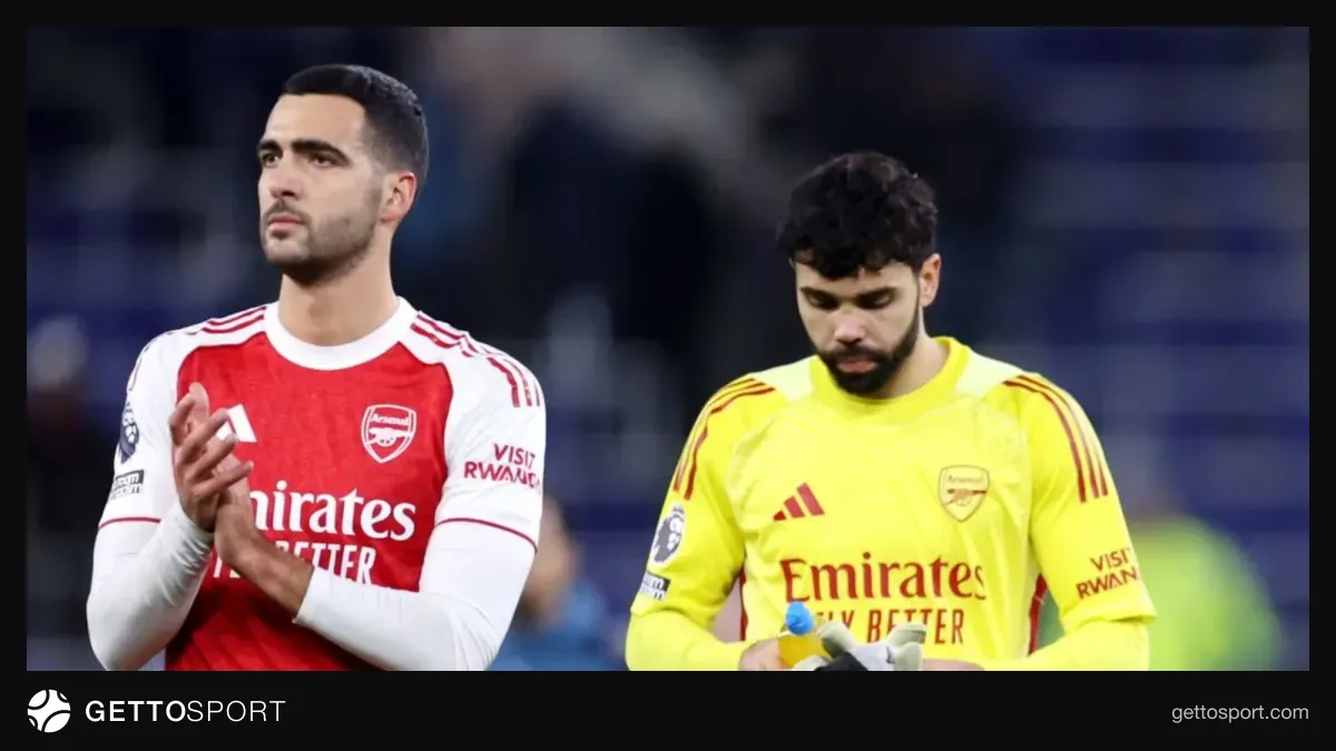 David Raya Arsenal forması ilə qapıda dayanıb
