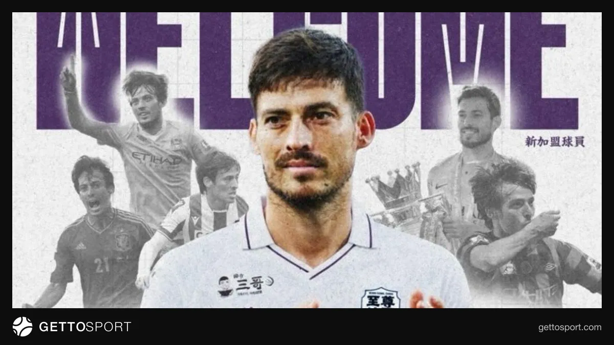 David Silva Şatin klubunun formasında və ya təqdimatda