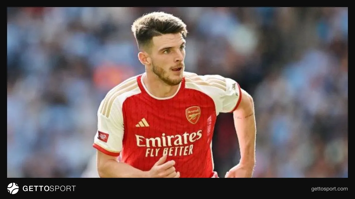 Deklan Rays Arsenalın formasında məşq və ya oyun zamanı
