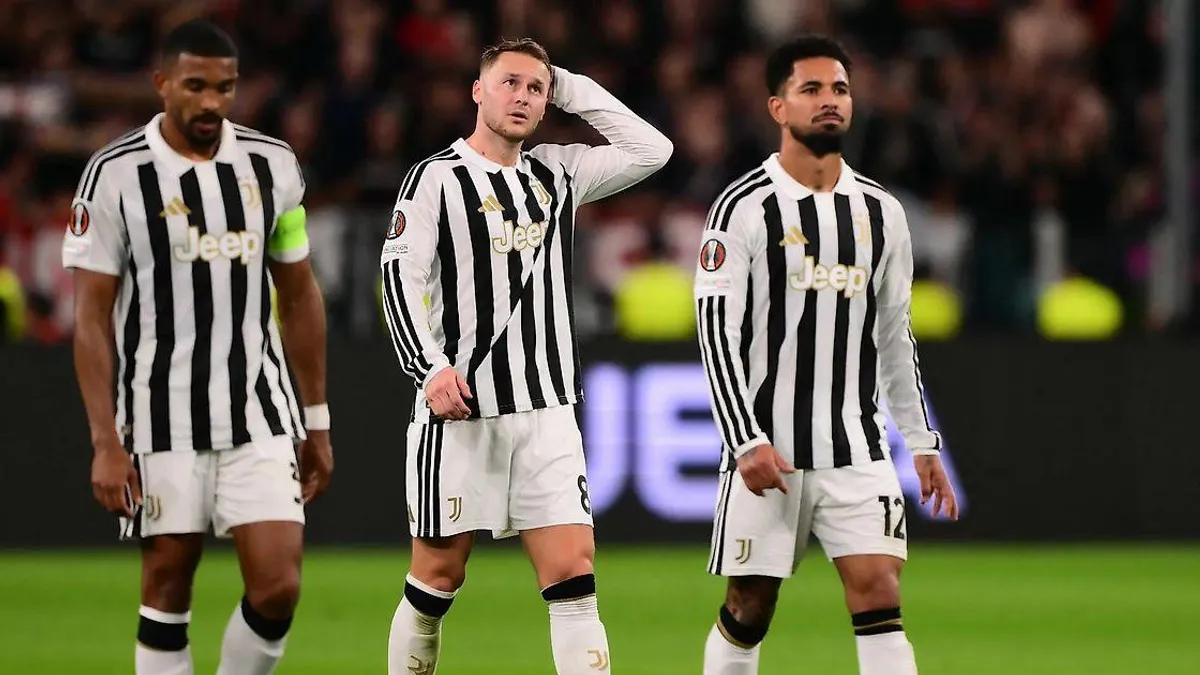 Ançelo Di Livio danışarkən, Juventus tənqidi mövzu