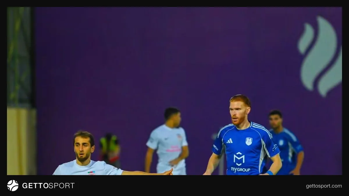Dilan Mertens Şəfa forması ilə meydanda