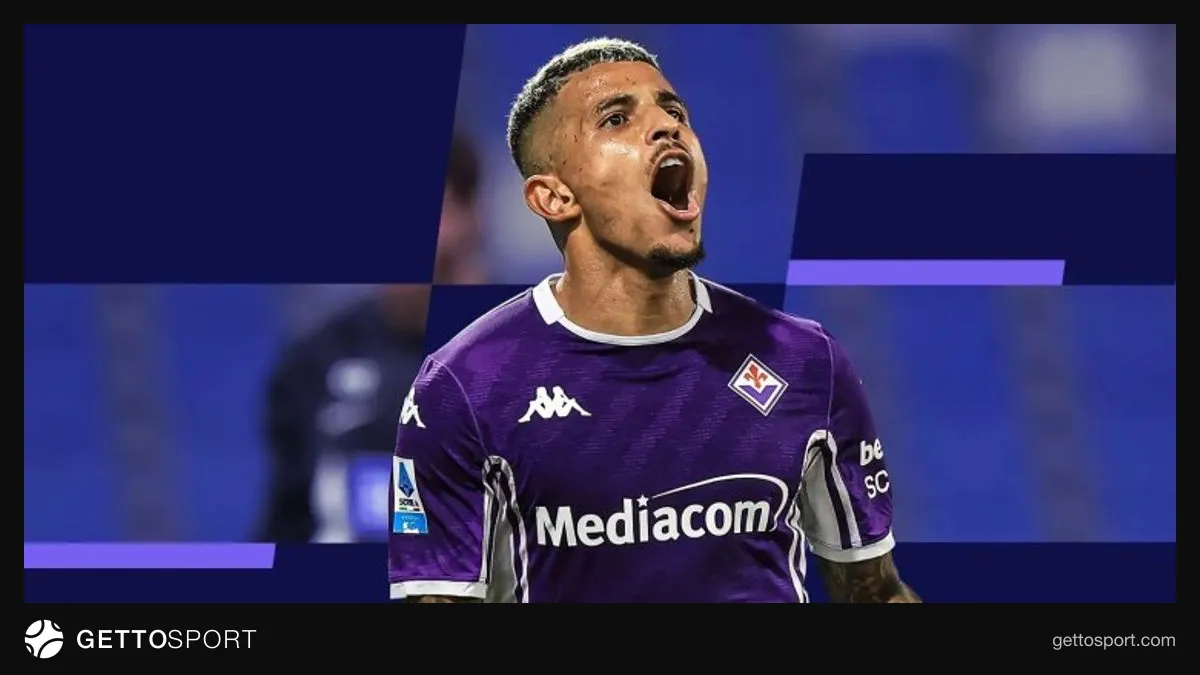 Dodo Fiorentina formanı geyinmiş, topa nəzarət edərkən