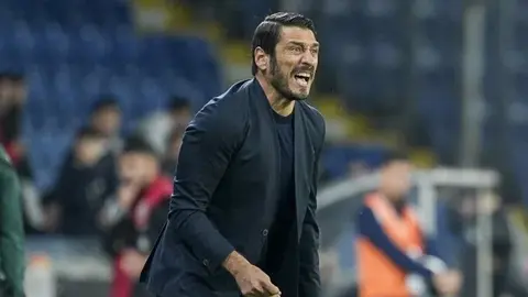 Egemen Korkmaz maç sonrası basına konuşurken