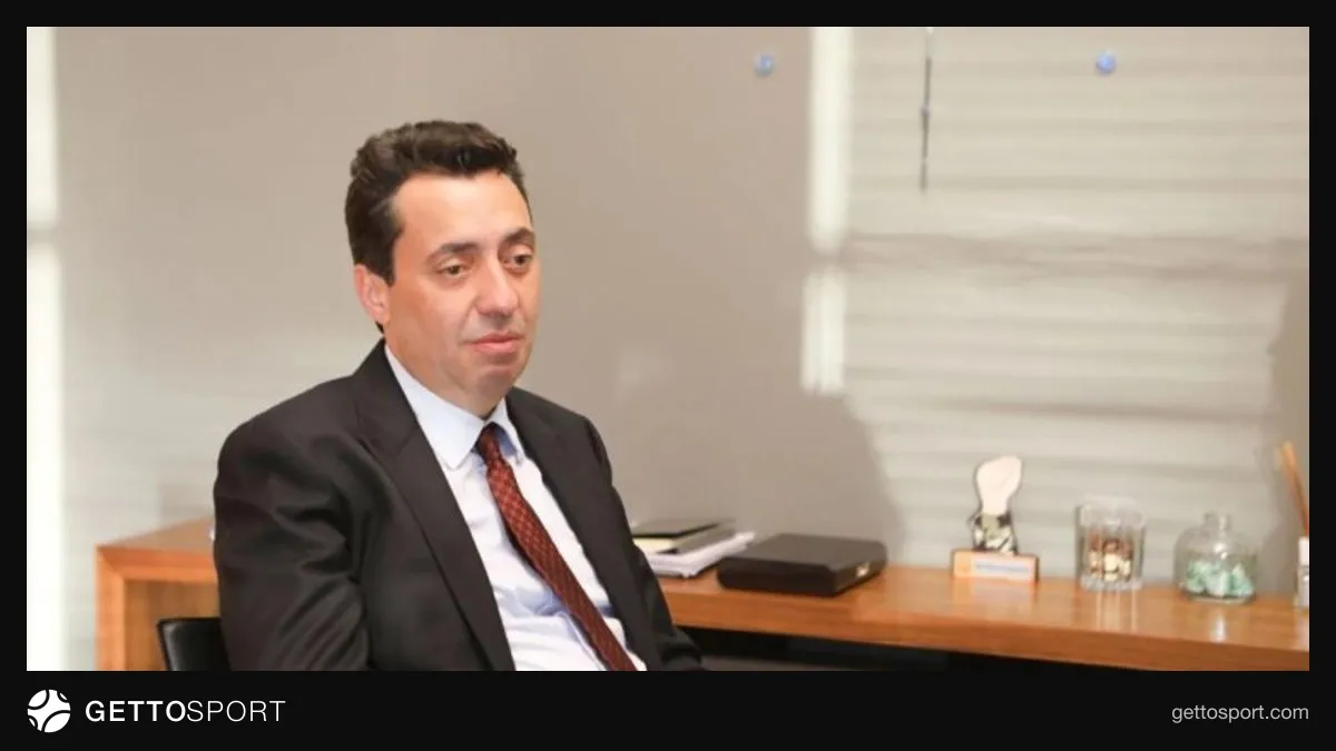 Ehtiram Quliyev və Turan Tovuz klubunun loqosu