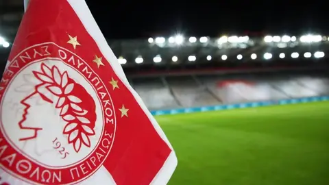 Əli İbrahimov Olimpiakos formasında yoxlanış zamanı