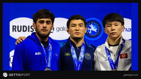 Elmir Əliyev medal ilə, Las-Veqas U-23 dünya çempionatı