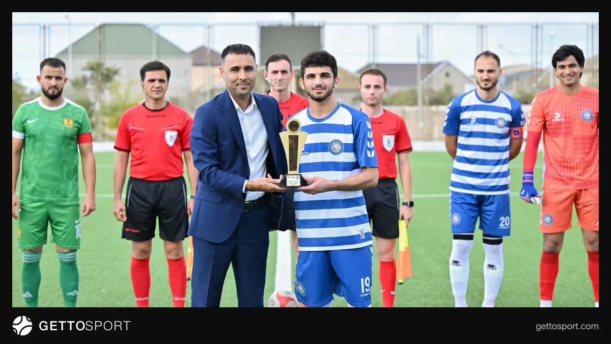 Elvin Cahangirli mükafatlandırılma mərasimində