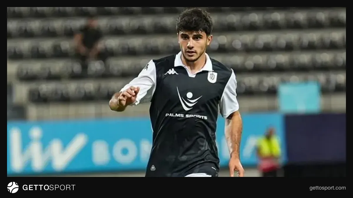 Emil Səfərov Neftçi formasında meydanda