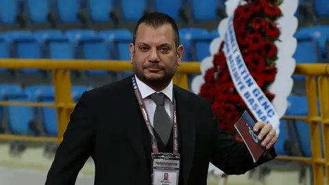 Ertuğrul Doğan konuşma yaparken veya basın açıklaması sırasında görüntüsü