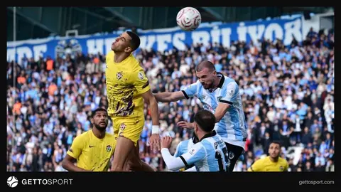 Erzurumspor formasıyla gol sevinci yaşayan oyuncular, Kazım Karabekir Stadyumu