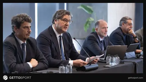 EuroLeague rəhbərliyinin iclası və basketbol topu