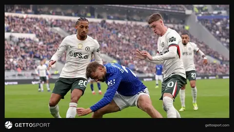Everton və Çelsi oyunundan stadion və futbolçuların hazırlıq səhnəsi
