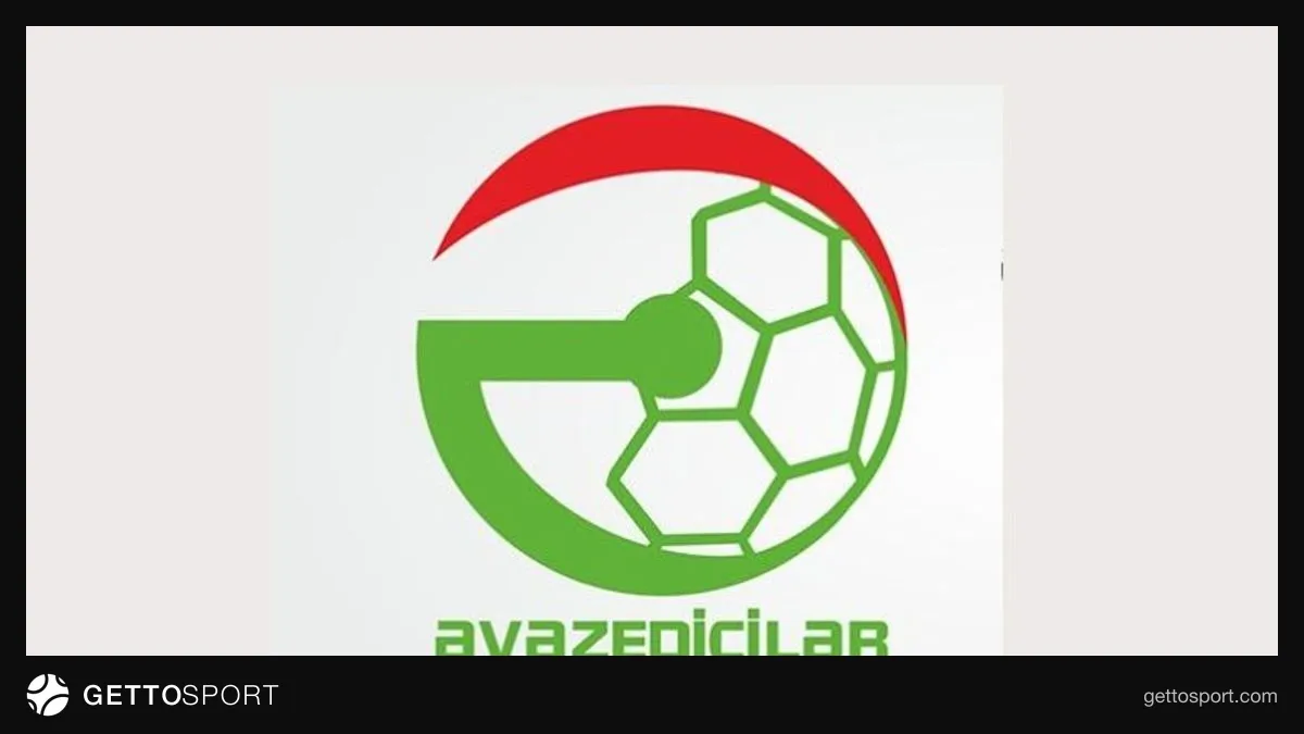 Futbol hakimi fit çalır
