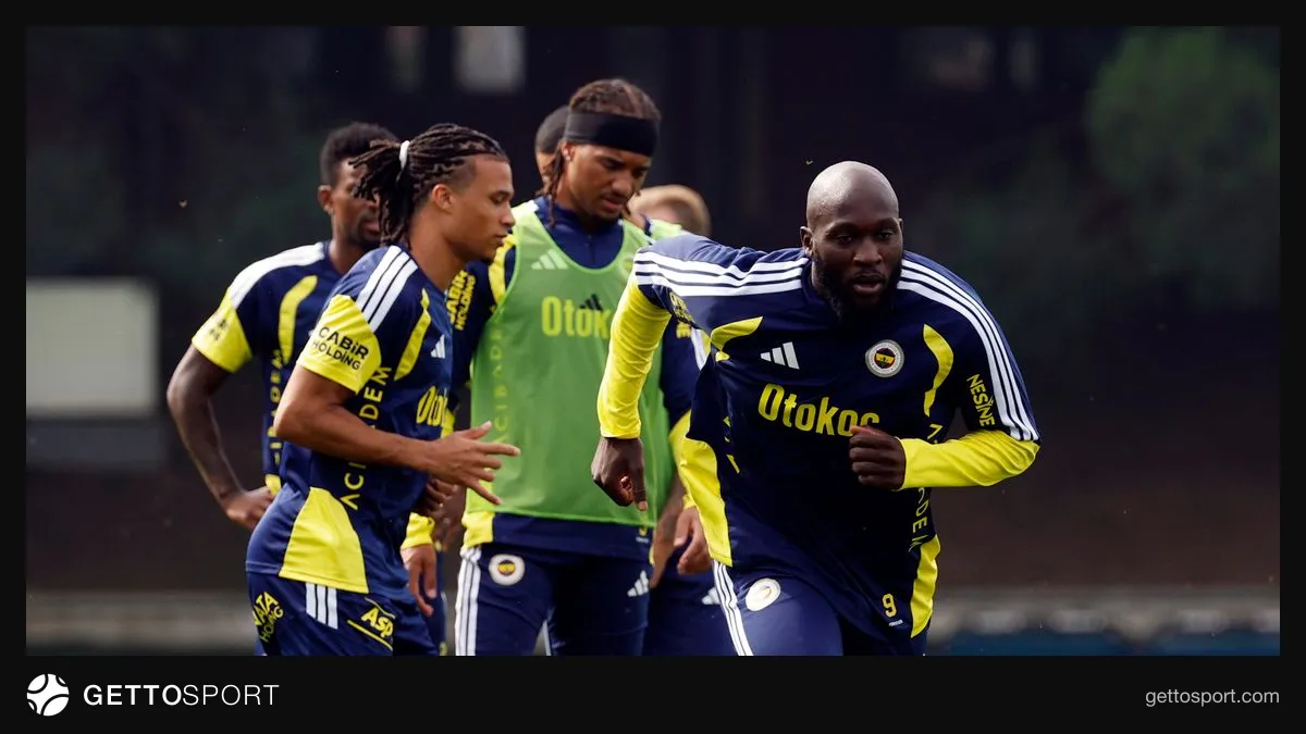 Fenerbahçe formasıyla Romelu Lukaku ve teknik direktör İsmail Kartal