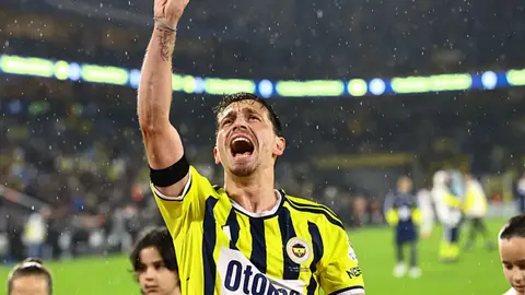 Fenerbahçeli futbolcu Mert Hakan Yandaş