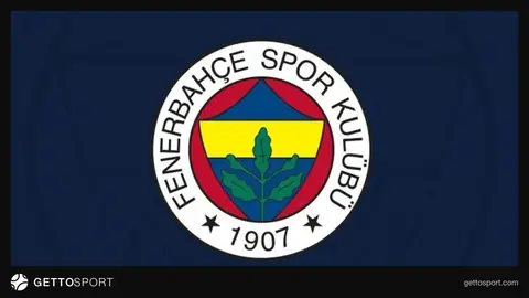 Fenerbahçe formasıyla Ederson imza töreni sırasında
