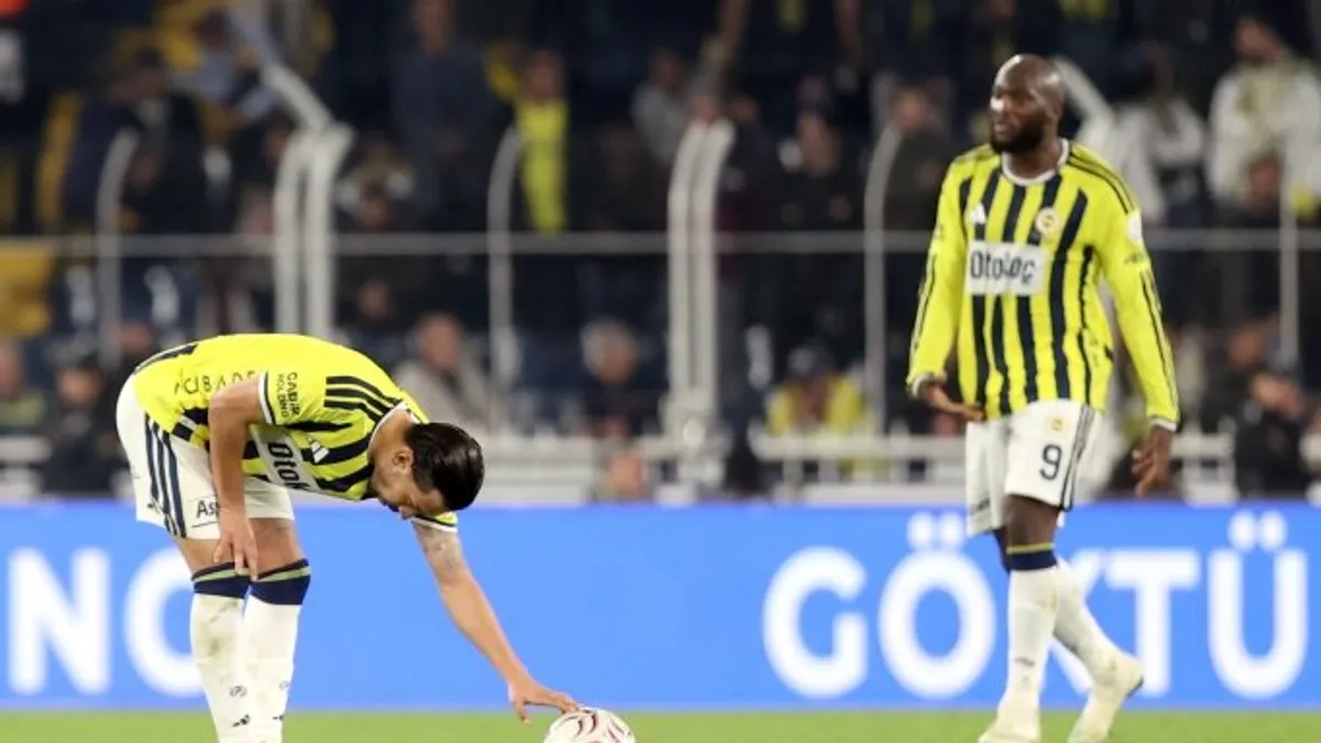 Fenerbahçe oyuncuları Göztepe maçında Ülker Stadyumu'nda