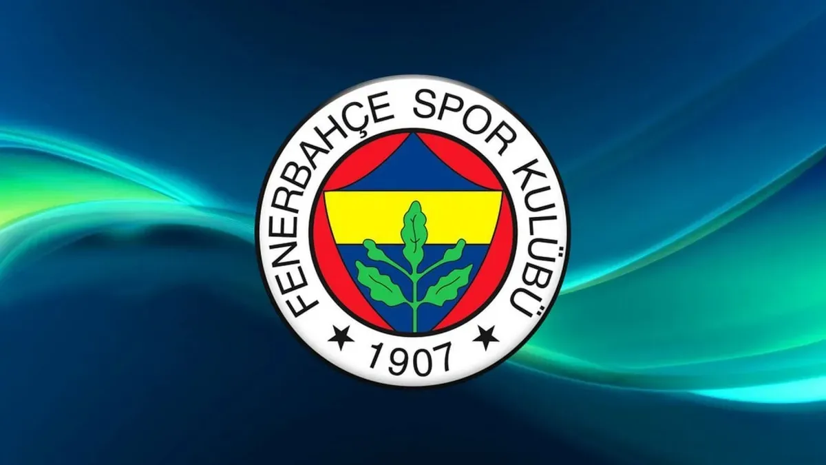 Fenerbahçe yönetimi ve Dirk Kuyt basın açıklaması