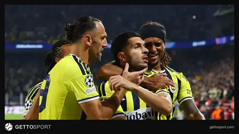 Fenerbahçe formasıyla Oğuz Aydın gol sevinci ceza sahası dışından çekim