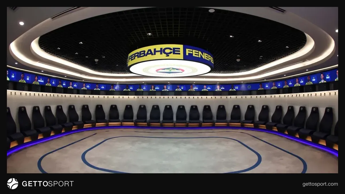 Fenerbahçe soyunma odasında modern tasarım ve LED ekran