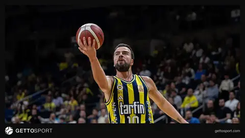 Fenerbahçe Tarfin ve Olympiakos basketbol takımları maç öncesi