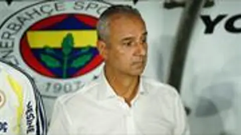 Fenerbahçe Teknik Direktörü İsmail Kartal