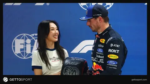 Maks Ferstappen Sinqapur trasında Red Bull bolidi ilə