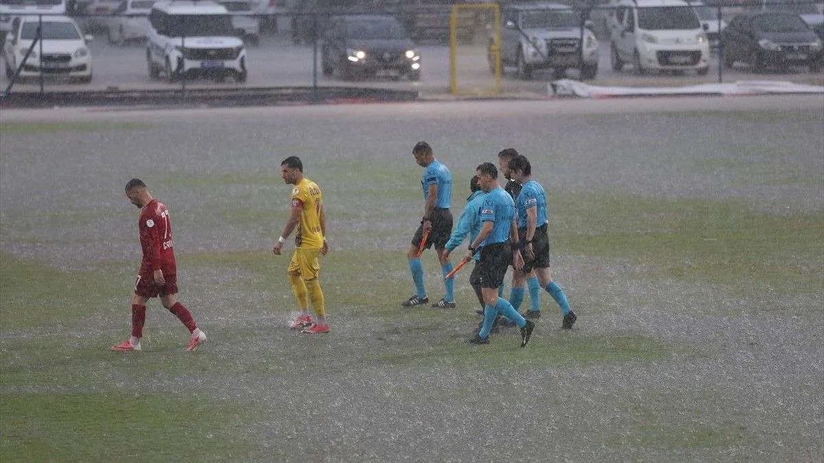 Fethiyespor - Eyüpspor maçı tatil sonrası saha görüntüsü