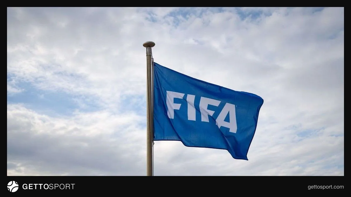 Antalyaspor ve Fatih Karagümrük logoları ile FIFA logosu
