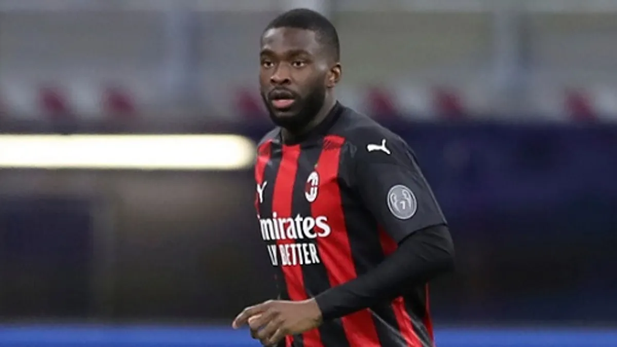 Fikayo Tomori Milan forması ilə müdafiədə