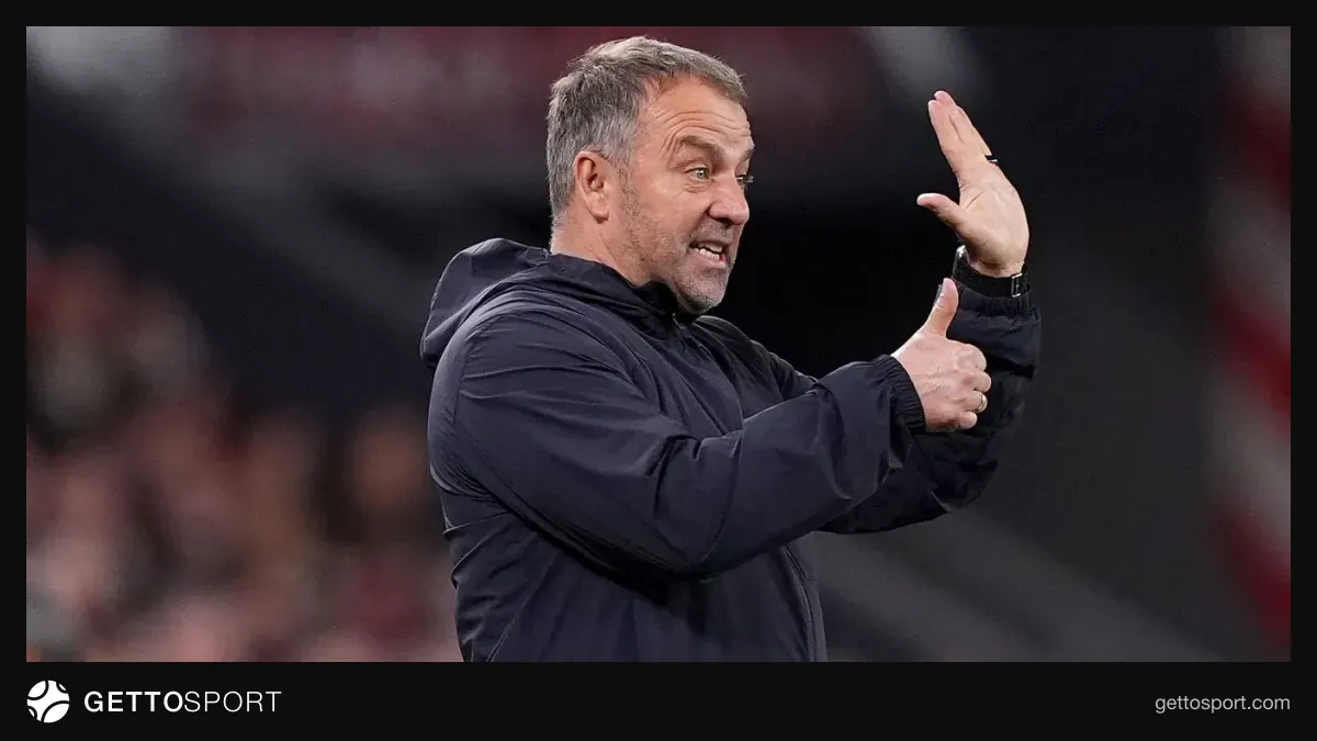 Barcelona məşqindən Flik oyunçulara təlimat verir