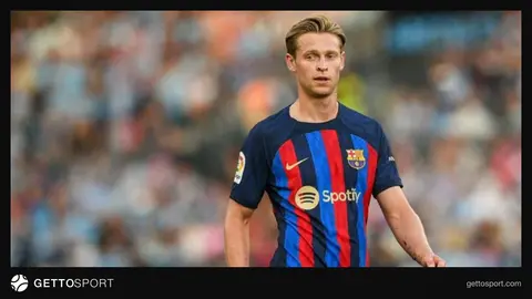 Frenki de Yonq Barcelona formasında stadionda