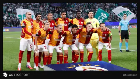 Galatasaray futbolcuları RAMS Park'ta ısınırken stadyum görüntüsü
