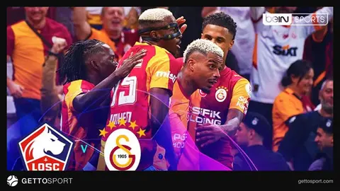 Galatasaray formasıyla ısınan oyuncular ve Pierre Mauroy Stadı