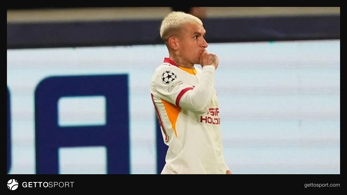 Galatasaray futbolcuları Lille deplasmanında gol sevinci