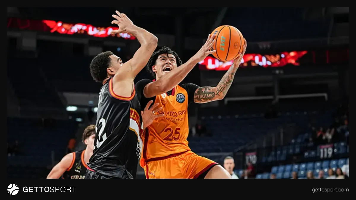 Sinan Erdem'de Galatasaray MCT Technic oyuncuları kutlama anı