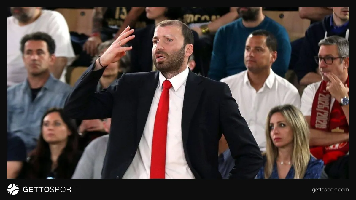 Galatasaray MCT Technic tesislerinde basın toplantısı veya takım görseli