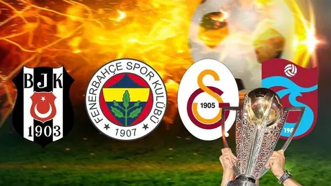 Galatasaray futbolcuları şampiyonluk kutlaması yaparken stadyum görüntüsü