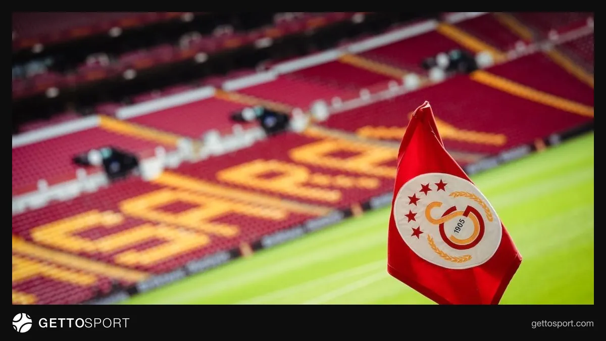 Galatasaray sosyal medya paylaşımı ekran görüntüsü ve taraftar yorumları