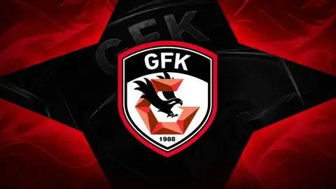 Gaziantep FK oyuncuları ve sağlık ekibi antrenman sahasında