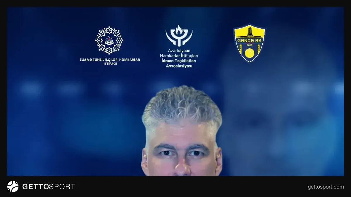 Gəncə basketbol komandasının məşq meydançasında oyunçular və rəhbərlik