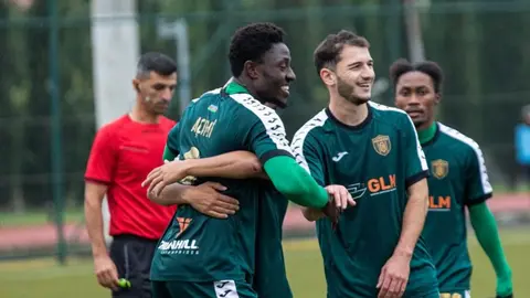 Gəncəbasar futbolçuları kubok oyunu zamanı meydançada