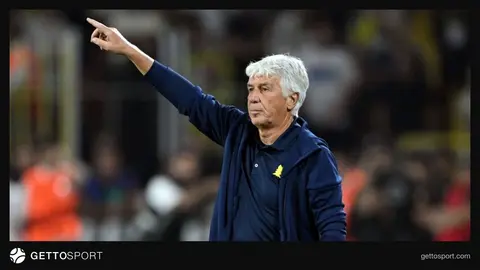 Gian Piero Gasperini maç sonrası röportaj verirken