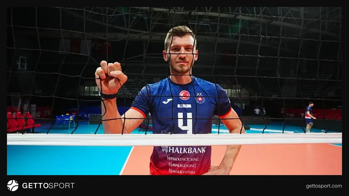 Halkbank voleybolcuları Murat Yenipazar ve Ahmet Samet Baltacı basın toplantısında